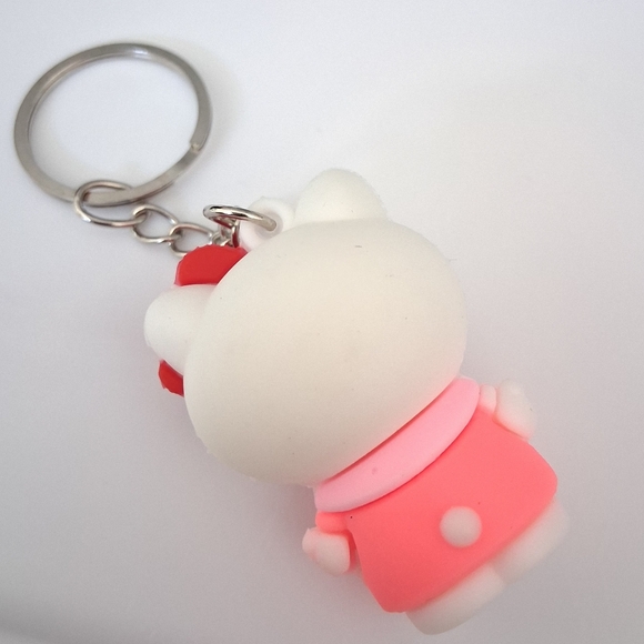 Hello Kitty Keychain - Picture 2 of 2